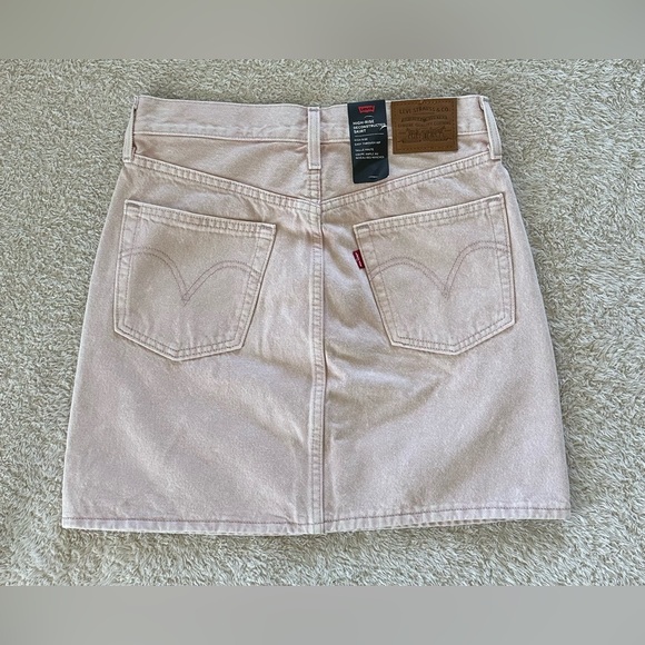 NWT Levi’s High Rise Deconstructed Pink Denim Mini Skirt size 27 - Picture 4 of 9